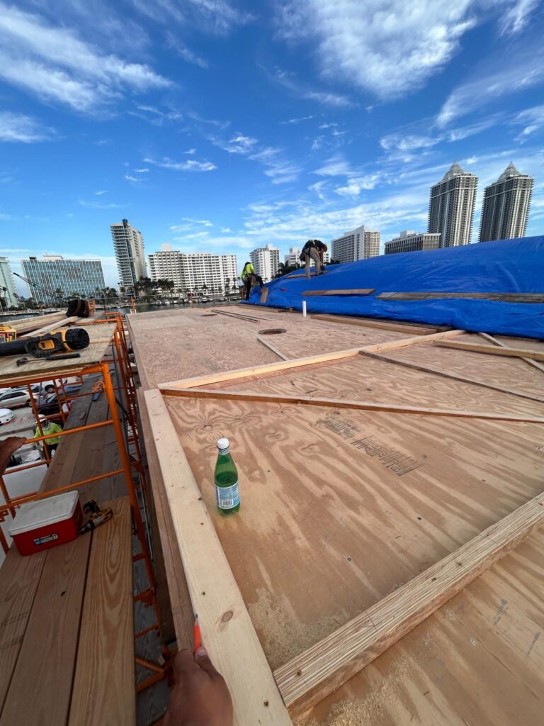 Clean roof edges in luxury design by Andrea D'Alessio